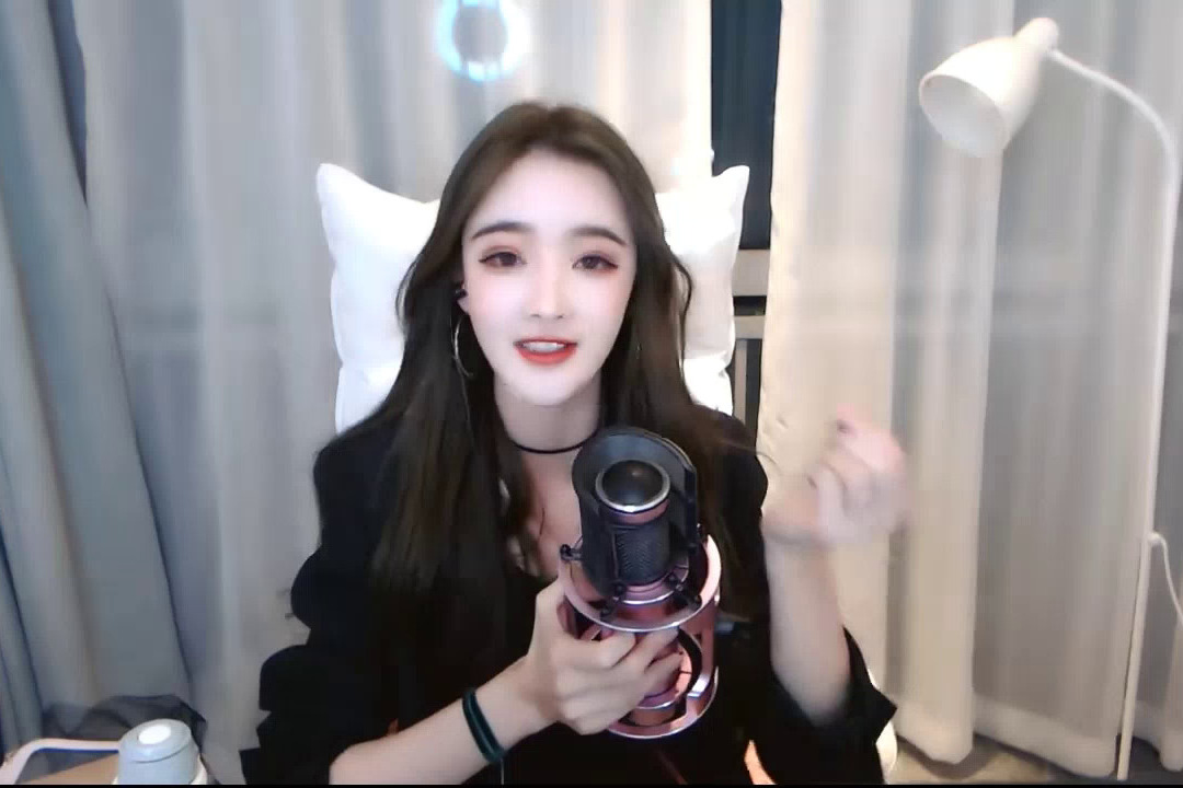 美女唱歌   好听又好看