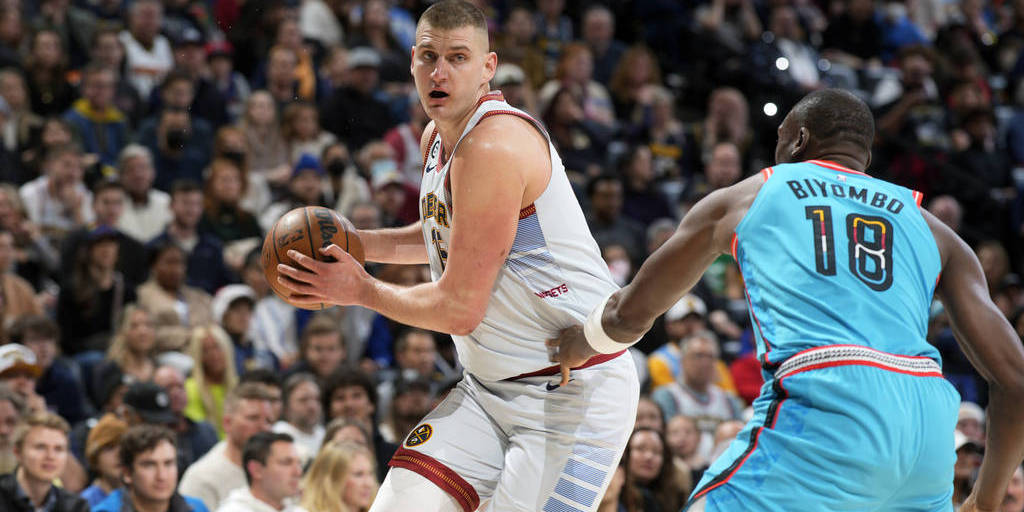 掘金对决雄鹿西部豪强挑战东部劲旅谁将笑到最后