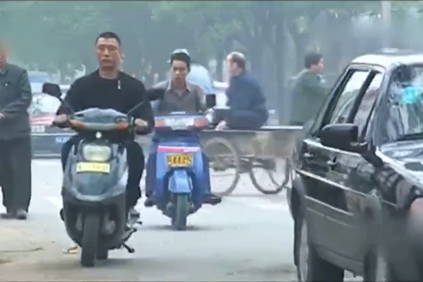 去年才毕业 女骑脚踏车下班遭辗毙