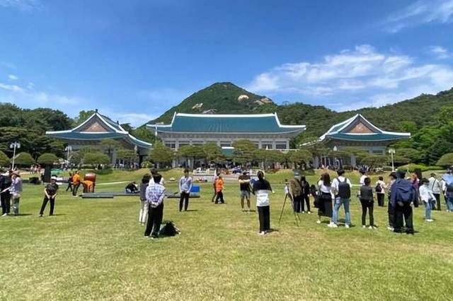 韩国青瓦台：从总统府到开放公园