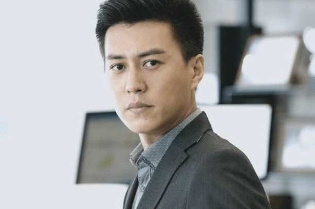 靳东电视剧三兄弟演员 cf5cdb48ecef47bb9c715a6e9f2328ae.png