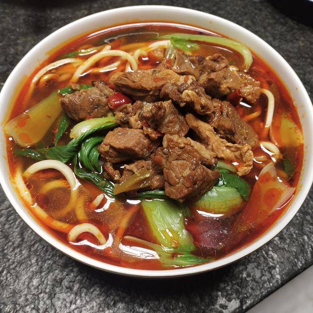 「香辣牛肉面」的做法 配方,牛肉面这样做才好吃,香辣