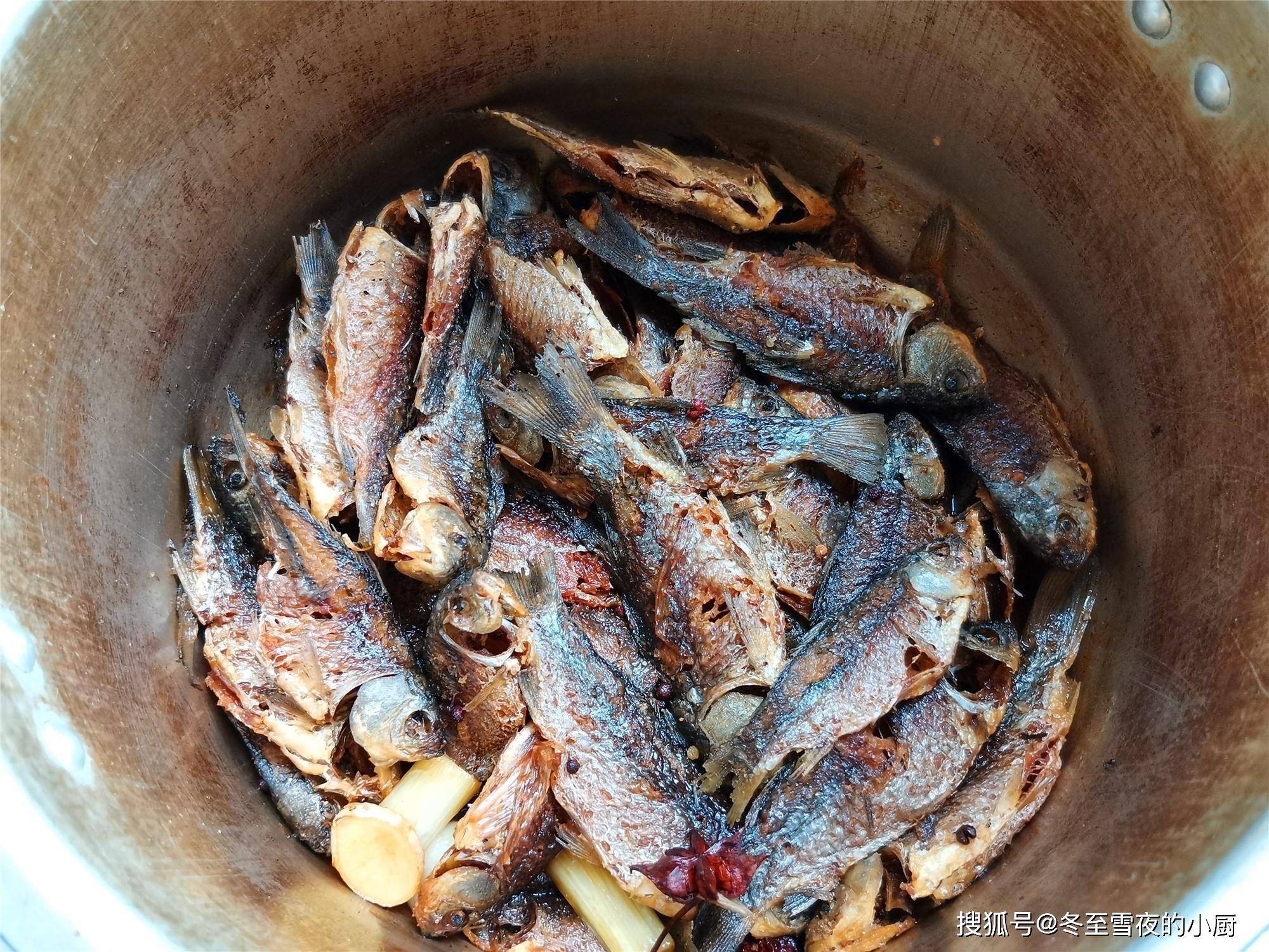 怎么加热炸好的鱼 1374efbd90a2419c961ef20cb22ee167.jpeg