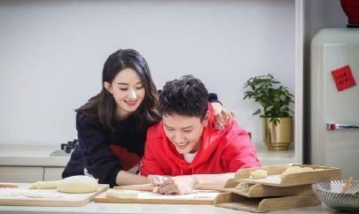 什么叫三观一致的爱情 9fcfcfd87c2145ce85bc3b6625d81623.jpeg