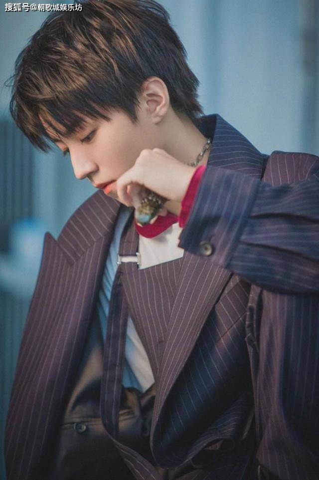 王俊凯图片帅气 4e483be233604f6da6f307d3d24aedaf.jpeg