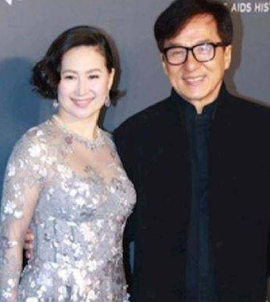 67岁林凤娇年轻时多美?千娇百媚温婉娴淑,难怪成龙没选吴绮莉