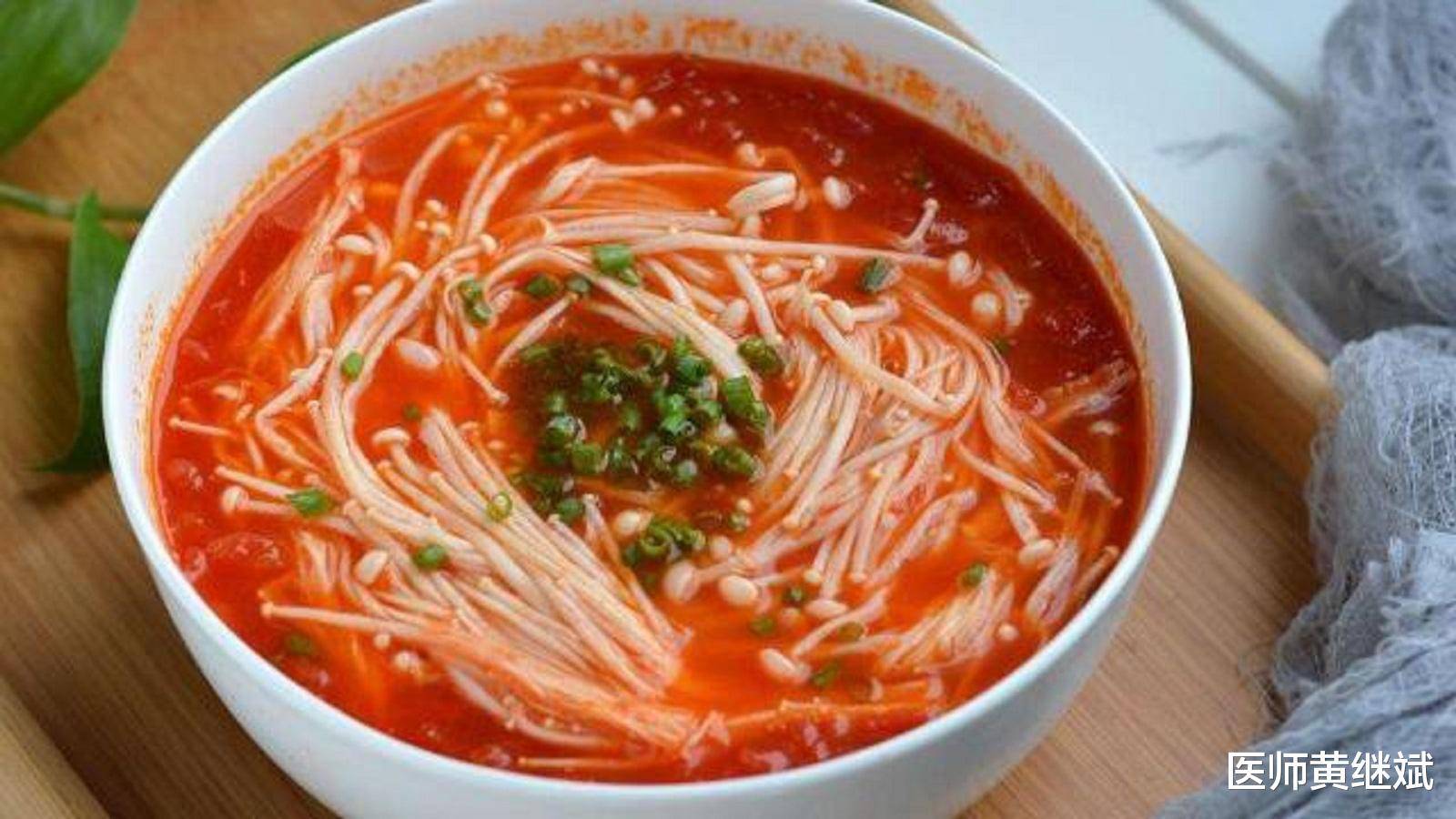 金针菇的功效介绍，常吃健脑益智，减肥期间可以食用金针菇吗？