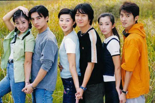和李小璐合作《青春的童话》;和刘涛合作《白蛇传》扮演白净可爱的