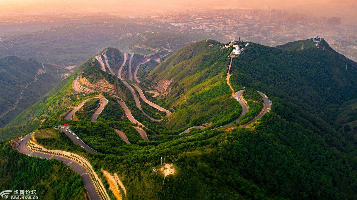 坐看风起云涌骊山晚照时
