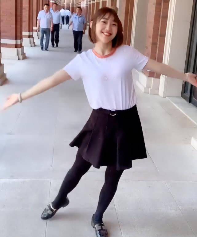 fd4f5063a4844de58e5717f0688772c9.jpeg