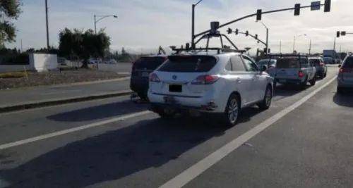 苹果造车，遥遥无期