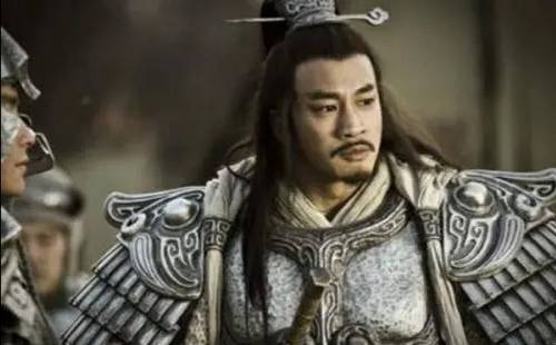 楚汉争霸时期,刘邦被项羽围困于荥阳,陈平以两千妇女救刘邦一命