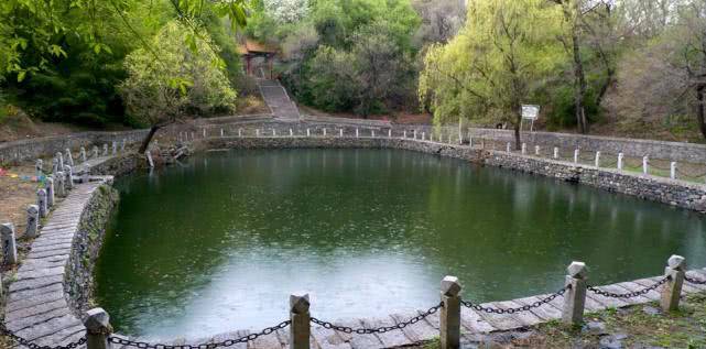原创东北历史(116):吉林市龙潭山里的水牢,到底是谁建的?