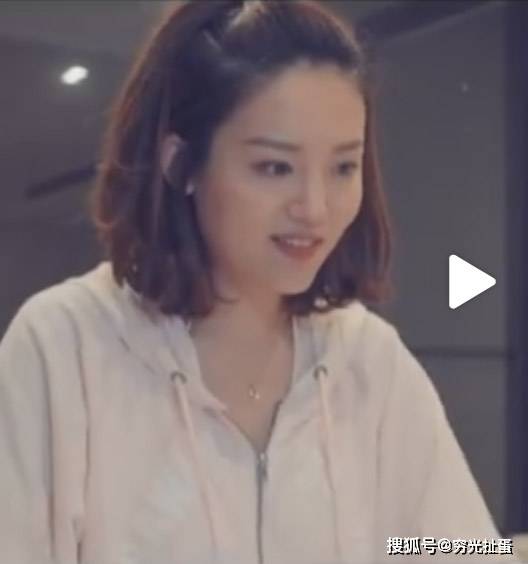 文静的真实长相图片 ef62dd78a7b14fe19a57e21d9a21a8c4.jpeg