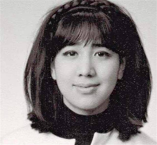 原创赌王千金何超英：离婚后精神失常，带女儿流浪14年，67岁抱憾离世