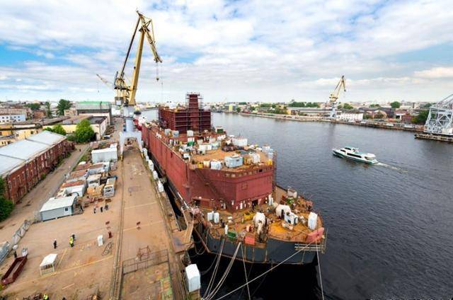 图为俄罗斯波罗的海造船厂