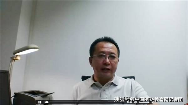5月25日,北京交通大学经管学院张力教授做客bjtu经管名师讲堂第九期