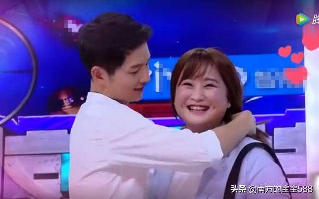 用酒窝俘获宋仲基的贾玲母亲早逝男友抛弃却是冯巩得意徒弟