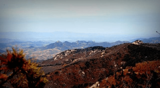 从临朐九山镇沂山西南野路登沂山