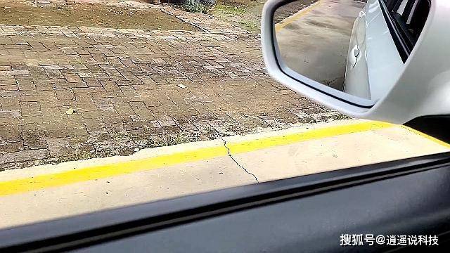 倒库找不准30 cm,1个"小窍门"2分钟搞定,设计人员太大意了吧