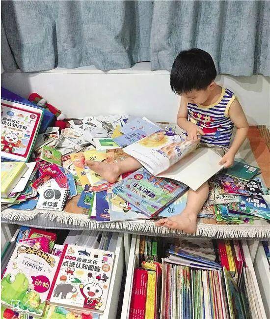 原创千万别在孩子面前玩手机，不然……