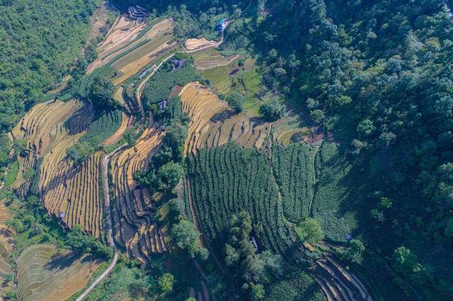 越南老街省北河县:距离中国非常近,堪称少数民族山区的发展典范