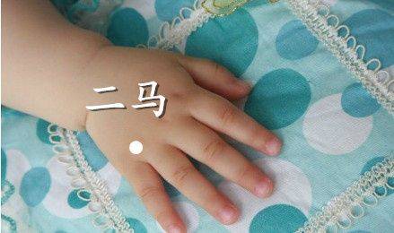 孩子|今天就教你如何给宝宝清内热！捏积派——小儿内热为百病之源