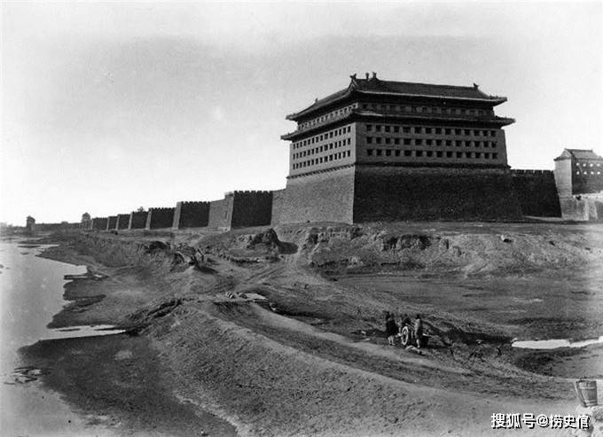 清咸丰年到光绪年的京城老照片,德胜门那幅有动感