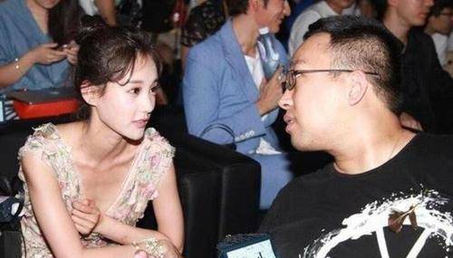 金晨点赞于正的背后，这些蛛丝马迹，让吃瓜群