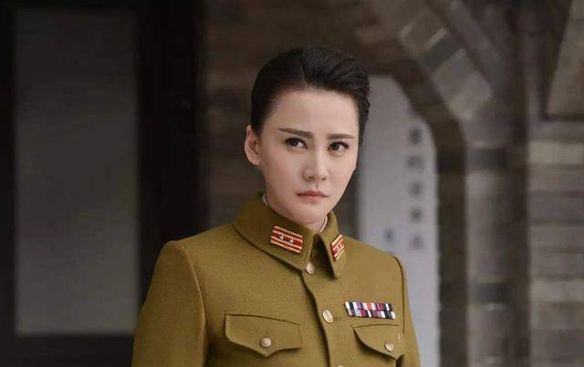 真实的日本女军官 7cbbc36eb9e349a3b71e569ee00321af.jpeg