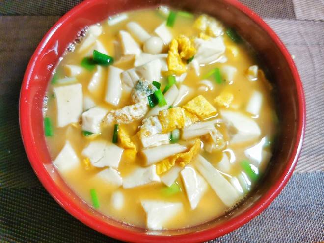 家常菜鲜美豆腐汤的简单做法