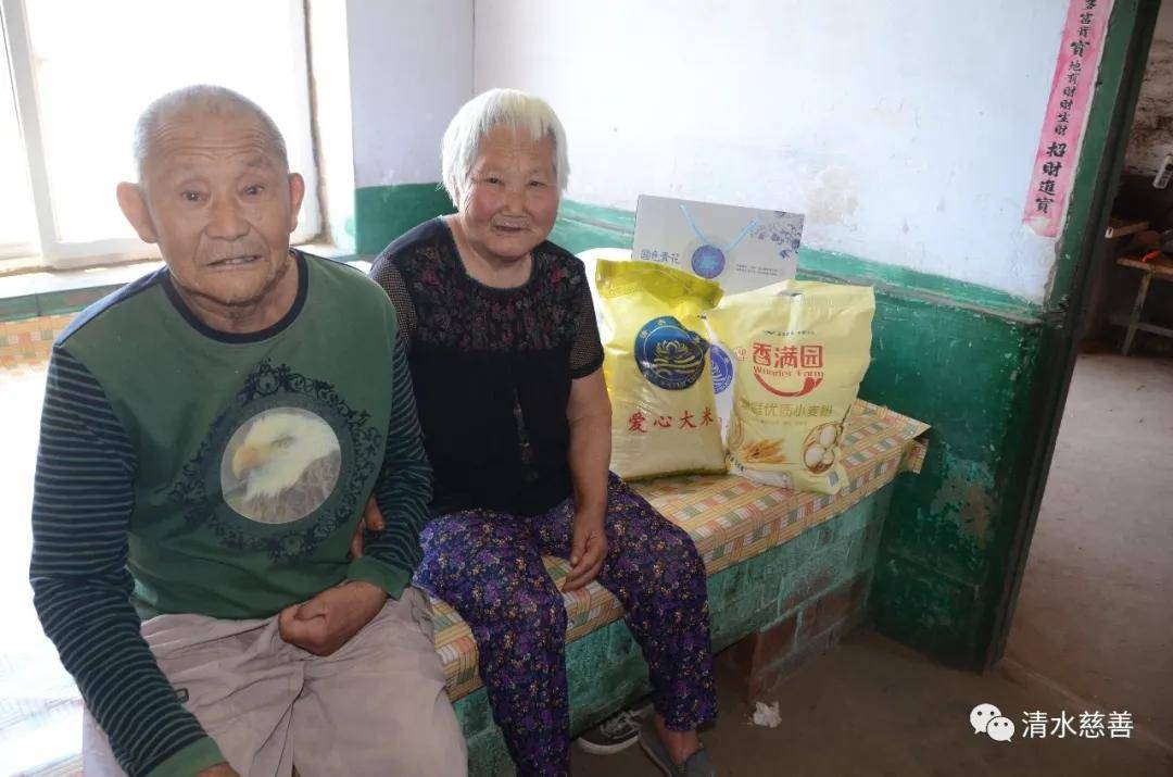 下乡送温暖，清水慈善为瓦房店市三台乡送爱心物资
