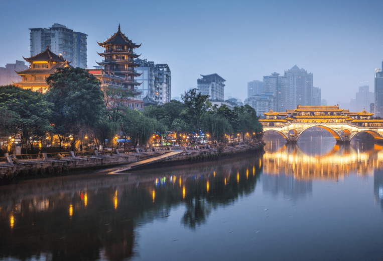 安顺gdp2020_贵州安顺苗族姑娘照片(3)