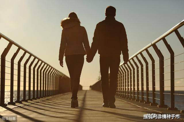 怎么理解爱情和婚姻 2e54219eae7243f1ae89f53539bb8fc8.jpeg