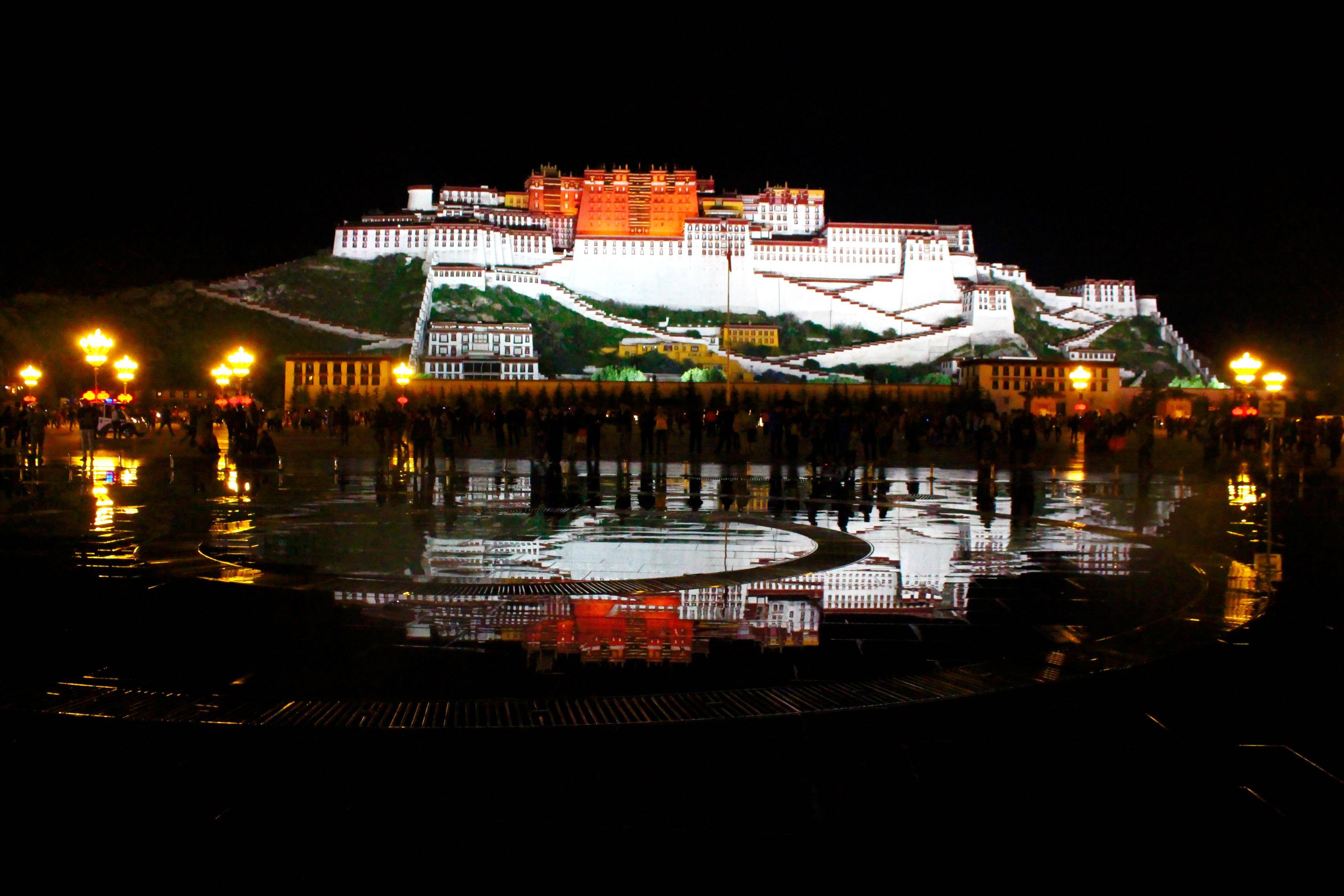 大地:致敬三十岁环中国行之西藏拉萨