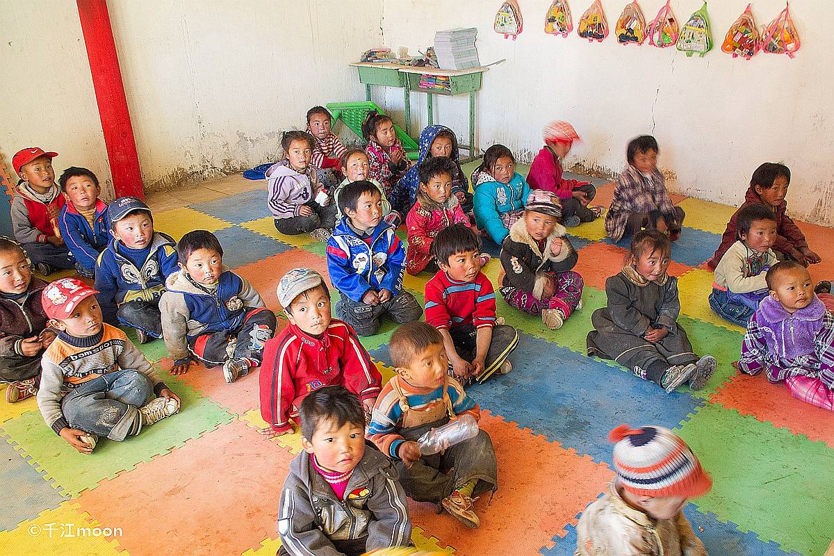 海拔3800米高原上的小学校，孩子们的眼里都有光！