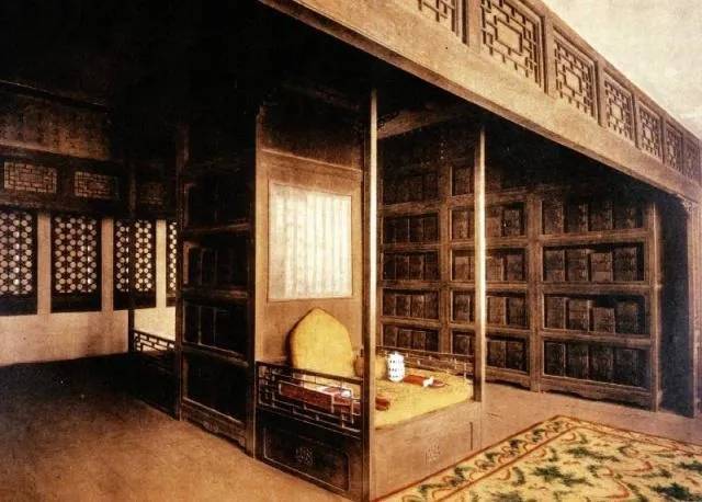 积简充栋,积案盈箱,重藏轻用的藏书阁,古代图书馆