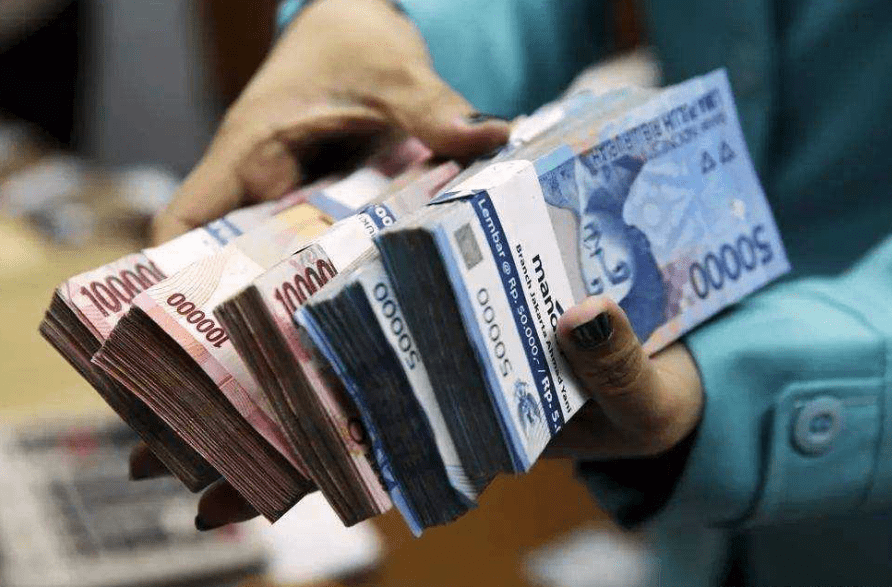 10年以后，一万元人民币相当于现在的多少钱？