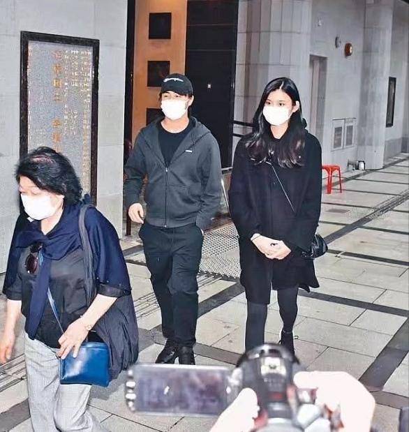 同是嫁入豪门，霍震霆感激郭晶晶下嫁，奚梦瑶