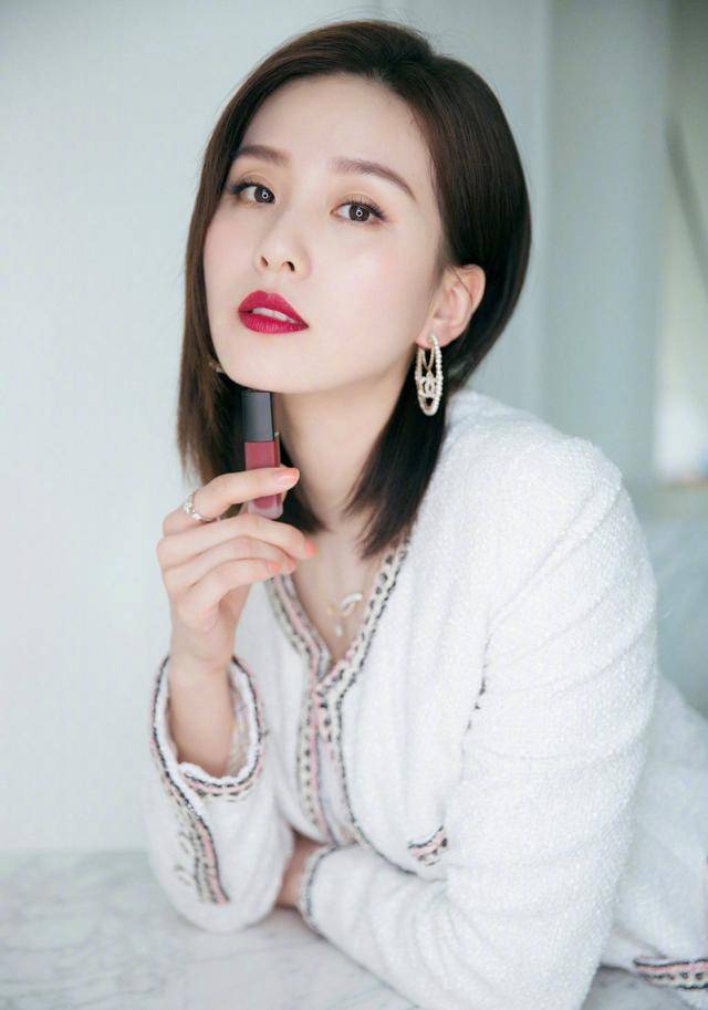 如何在一个月内提升自己的气质 f6be4d66701d4264a0f09e3652adffda.jpeg
