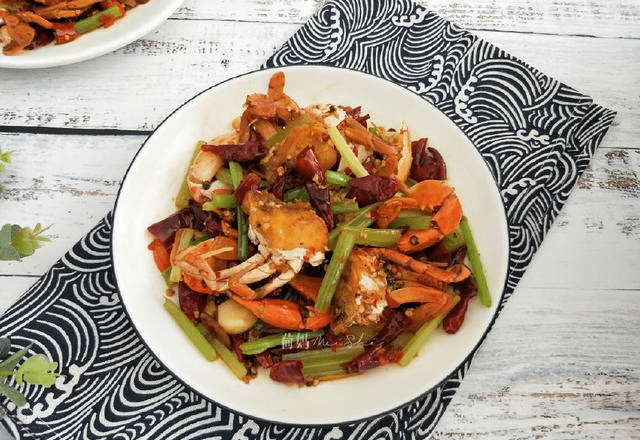 香辣蟹的做法视频最简单的 b9bdfe921d4a4250a3592edf0c05373c.png