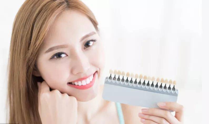 牙齿美白医院排名_医院冷光美白牙齿图片(3)