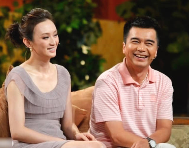 第二任妻子和第三任妻子也都是演员,第二任是张晞,曾经出演过《豆蔻