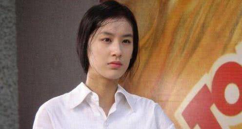 黄圣依为何能挤掉杨子前妻,安迪奶奶给出了答案