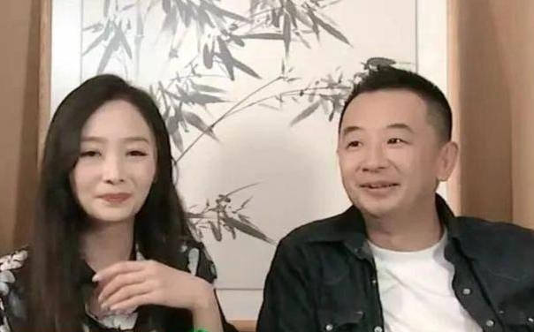 原创出狱2020天后,黄海波要准备复出?与妻子曲珊珊直播首秀人气惨淡