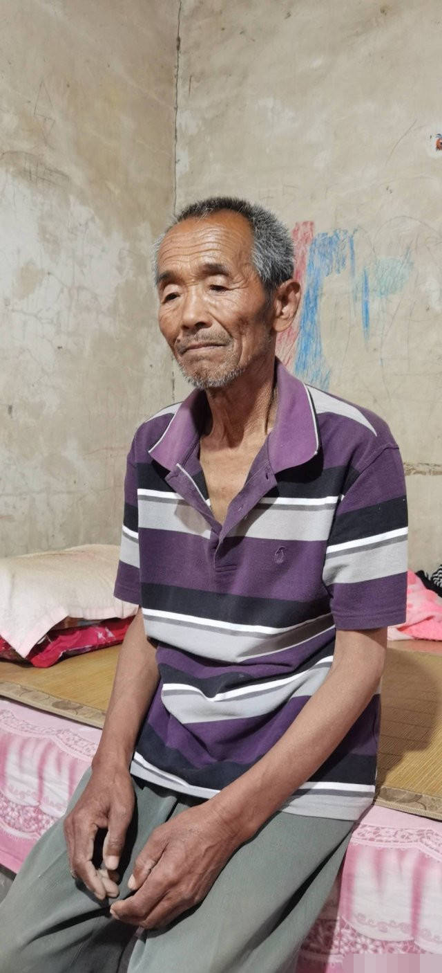 山东顶替他人上大学女子开轿车上班！一直用假名！