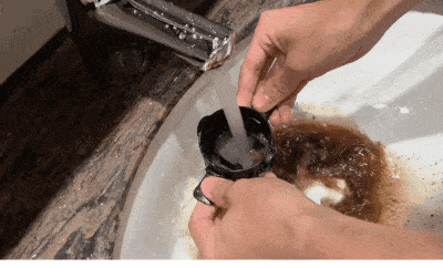 滤网的清洗也很方便,在洗手池冲洗一番就能洗干净,奈斯.