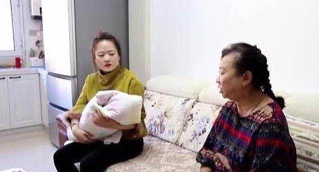 原创老人经常越位带娃，受伤的可不止是孩子，当心自己也会吃力不讨好
