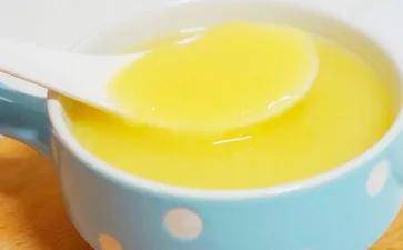 如何给宝宝添加辅食蛋黄 03274aa55c20417cb48adf339a469fb6.jpeg