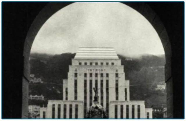 配合构陷孟晚舟再实锤?“吃饭砸锅”银行黑点太多